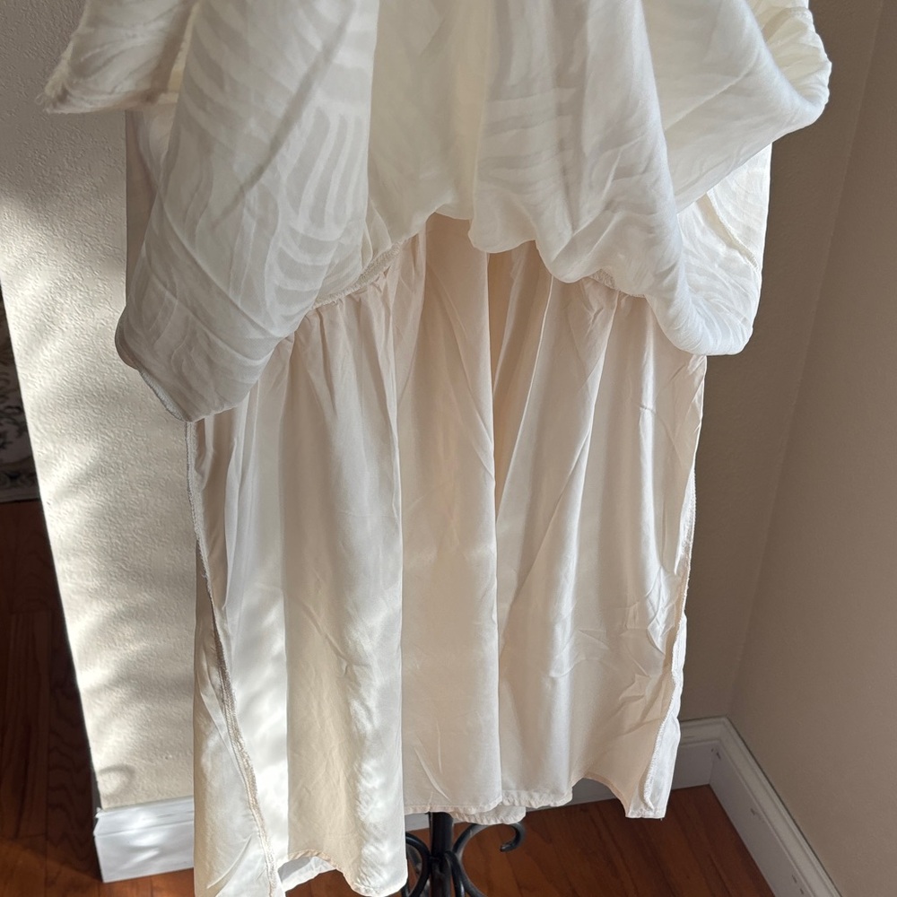 SHEIN.Elegant Ivory Ruffle Sleeve Dress💝Sz Small(4) - Picture 8 of 9